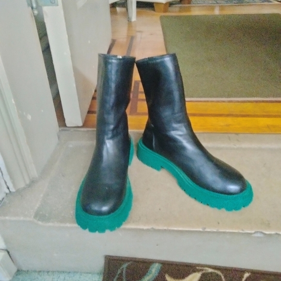 Women booties - Picture 3 of 15